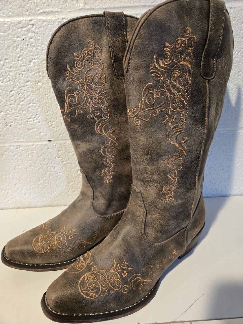 Roper Womens Cowboy Boots Brown Embroidered Usa Size 10 Nice Condition